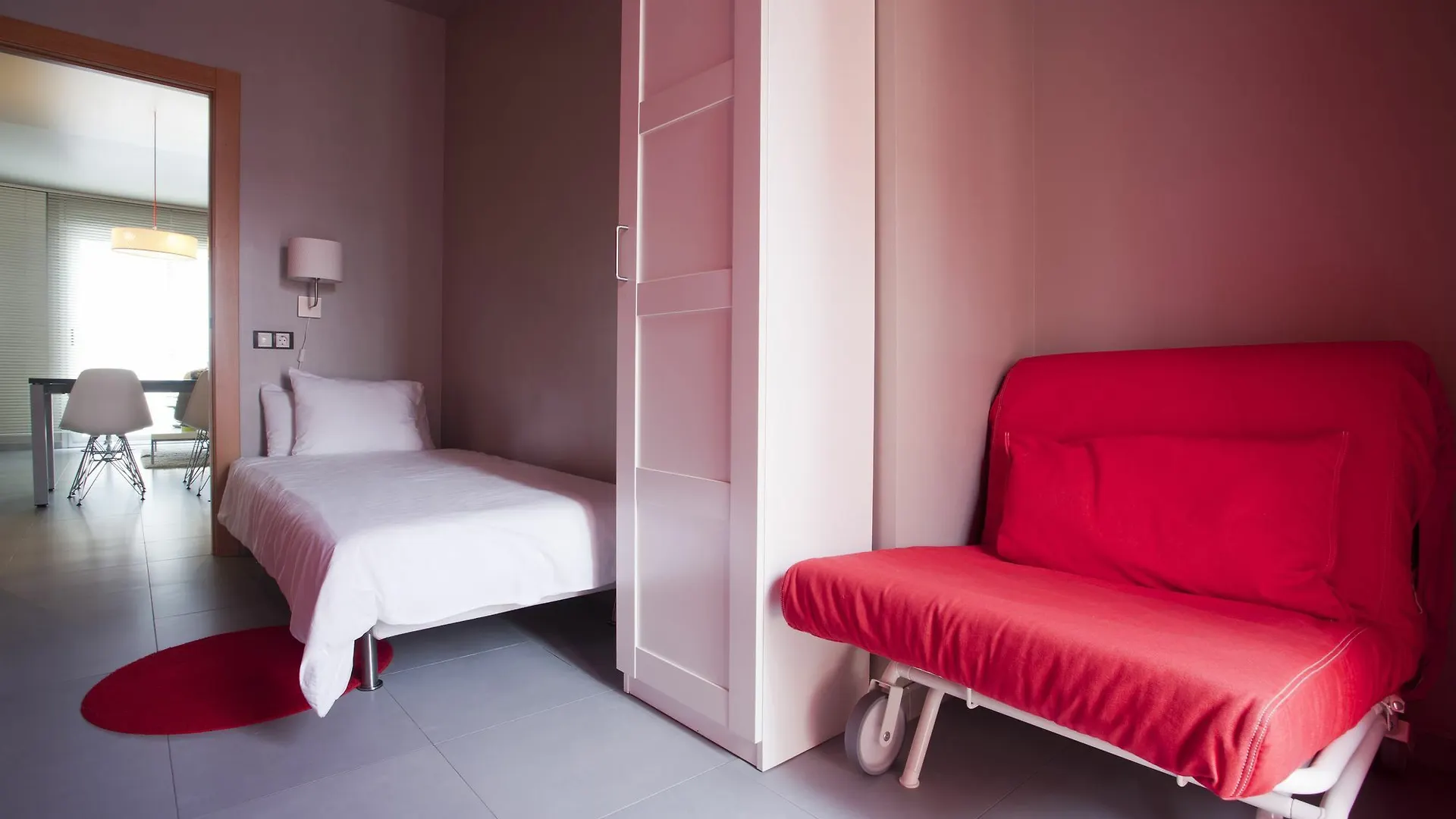Apartamentos Plaza Espana 바르셀로나 0*,