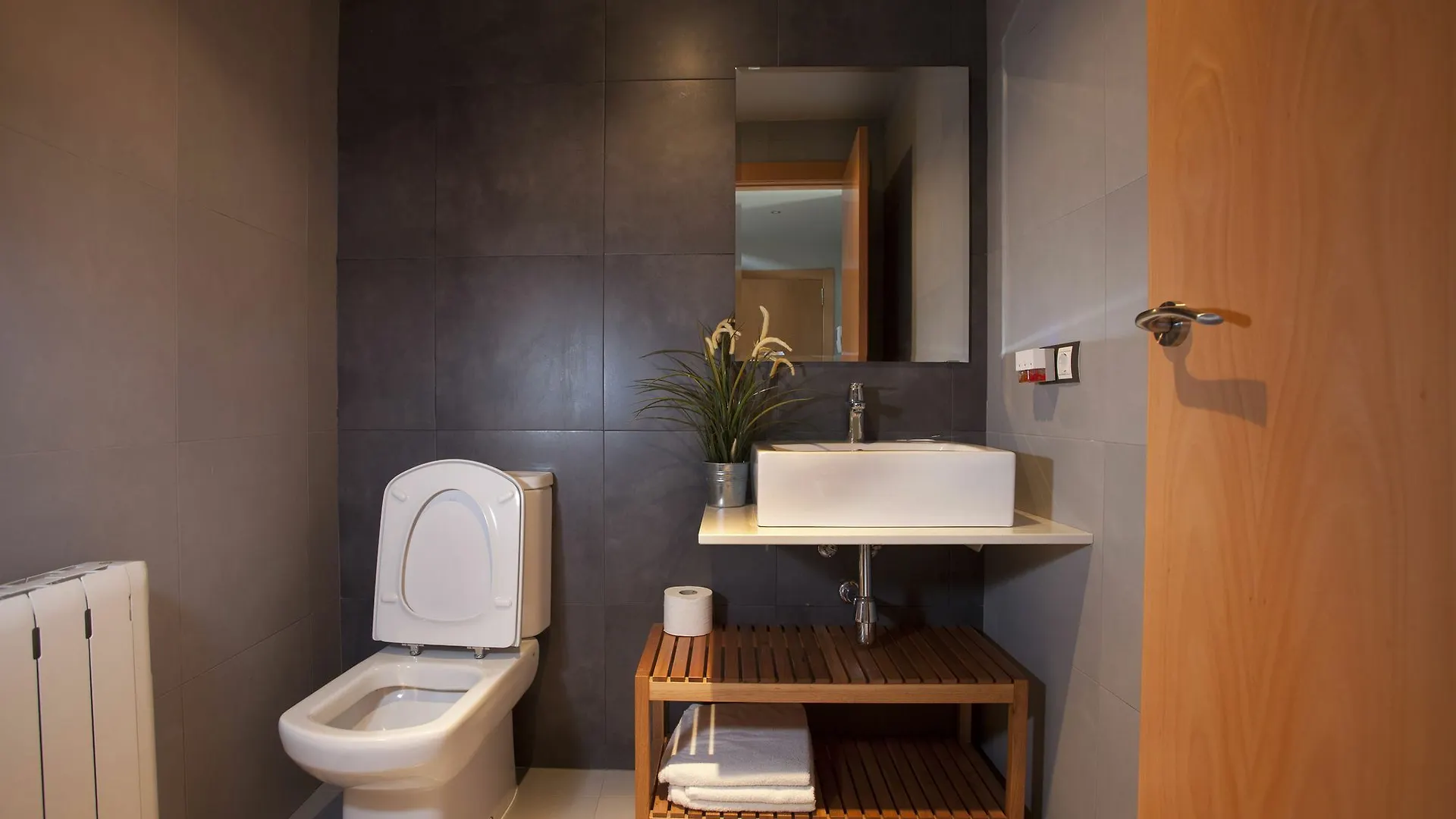 Apartamentos Plaza Espana 바르셀로나 아파트